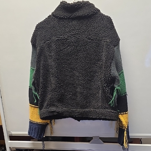 POL Teddy Jacket with Knit Sleeves - Picture 6 of 6